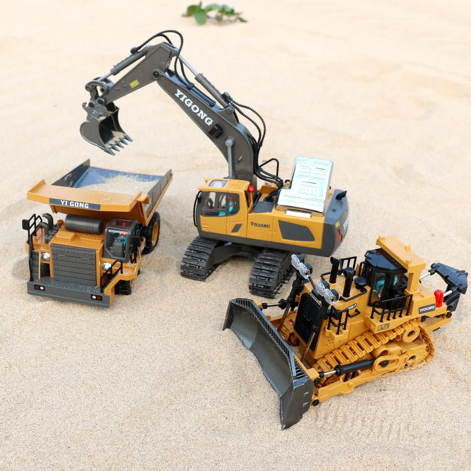 The most comprehensive engineering vehicle assembly set, Made of some metal parts. Easy to operate and suitable for beginners. Suitable for the whole family to enjoy, Gift for parents and children,Halloween&Christmas ,giftswhiteelephantgift